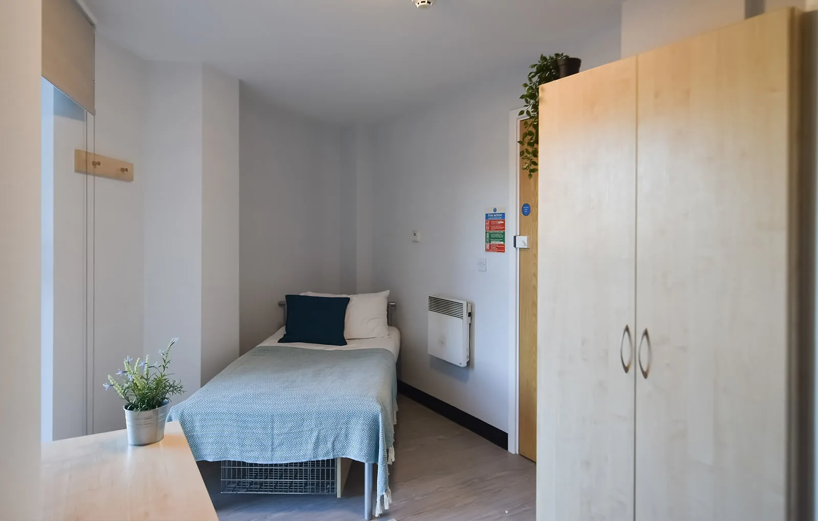 Get all the essentials in our newly refurbished bronze en suite plus at iQ Exchange