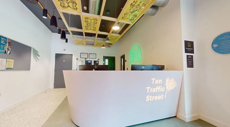 iQ Signal Place photo 11