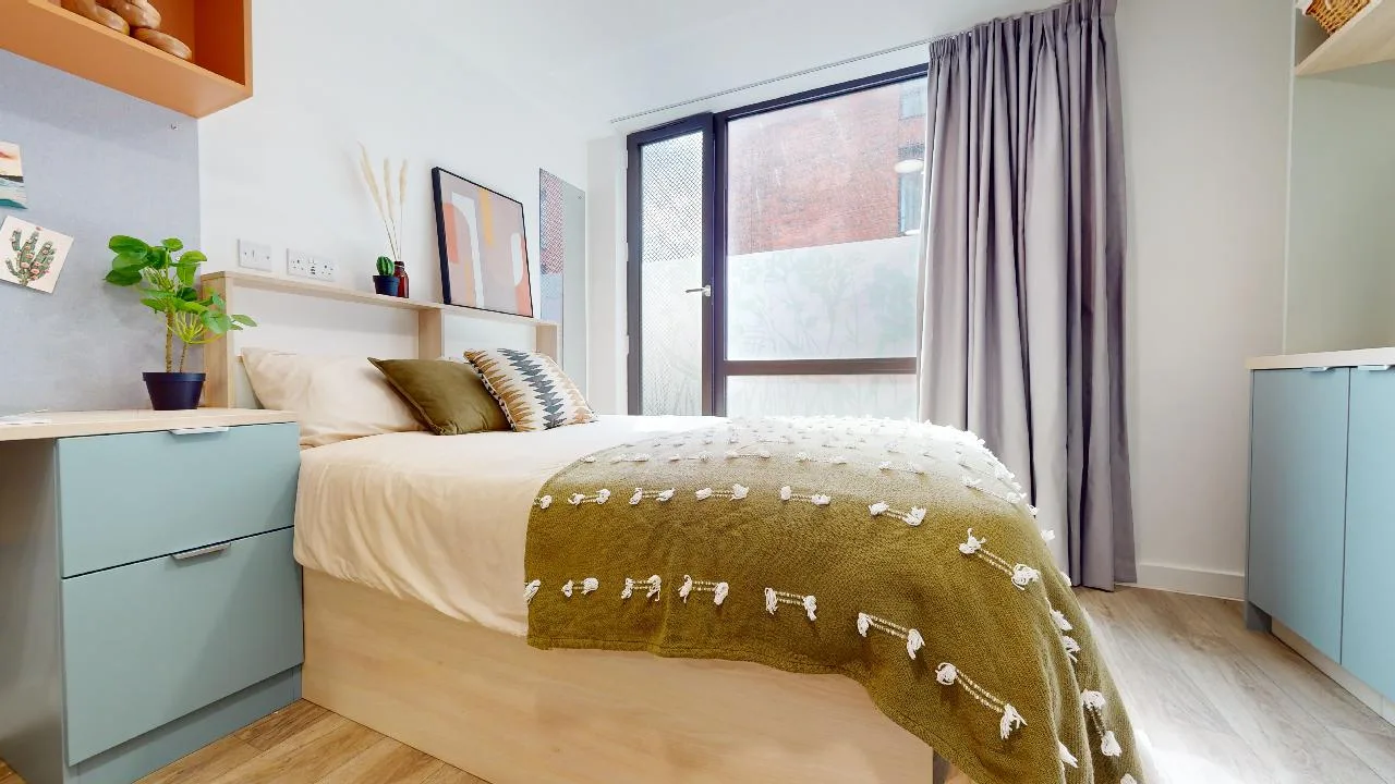 Your own bright and modern space in our Ground Floor Premium Studio at iQ Signal Place
