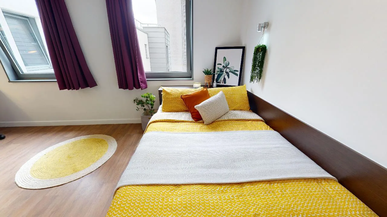 A huge room with great features and views in our gold studio plus at iQ Astor House