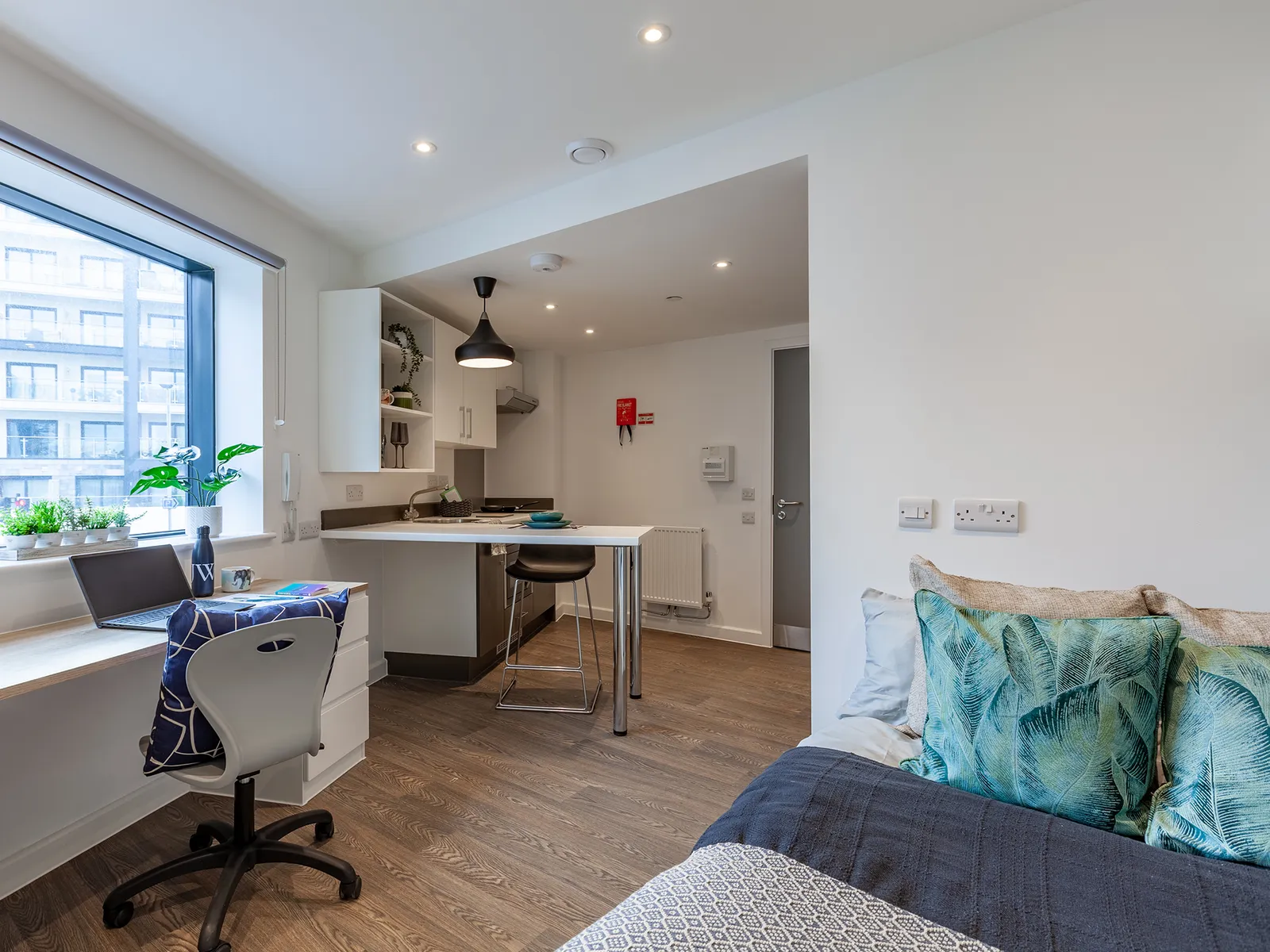 Saltwater Place, Plymouth | Book Now - £550 Cashback photo 25