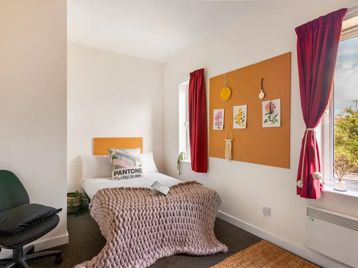 Yugo Bramall Court photo 14
