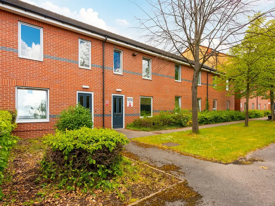 Yugo Bramall Court photo 15