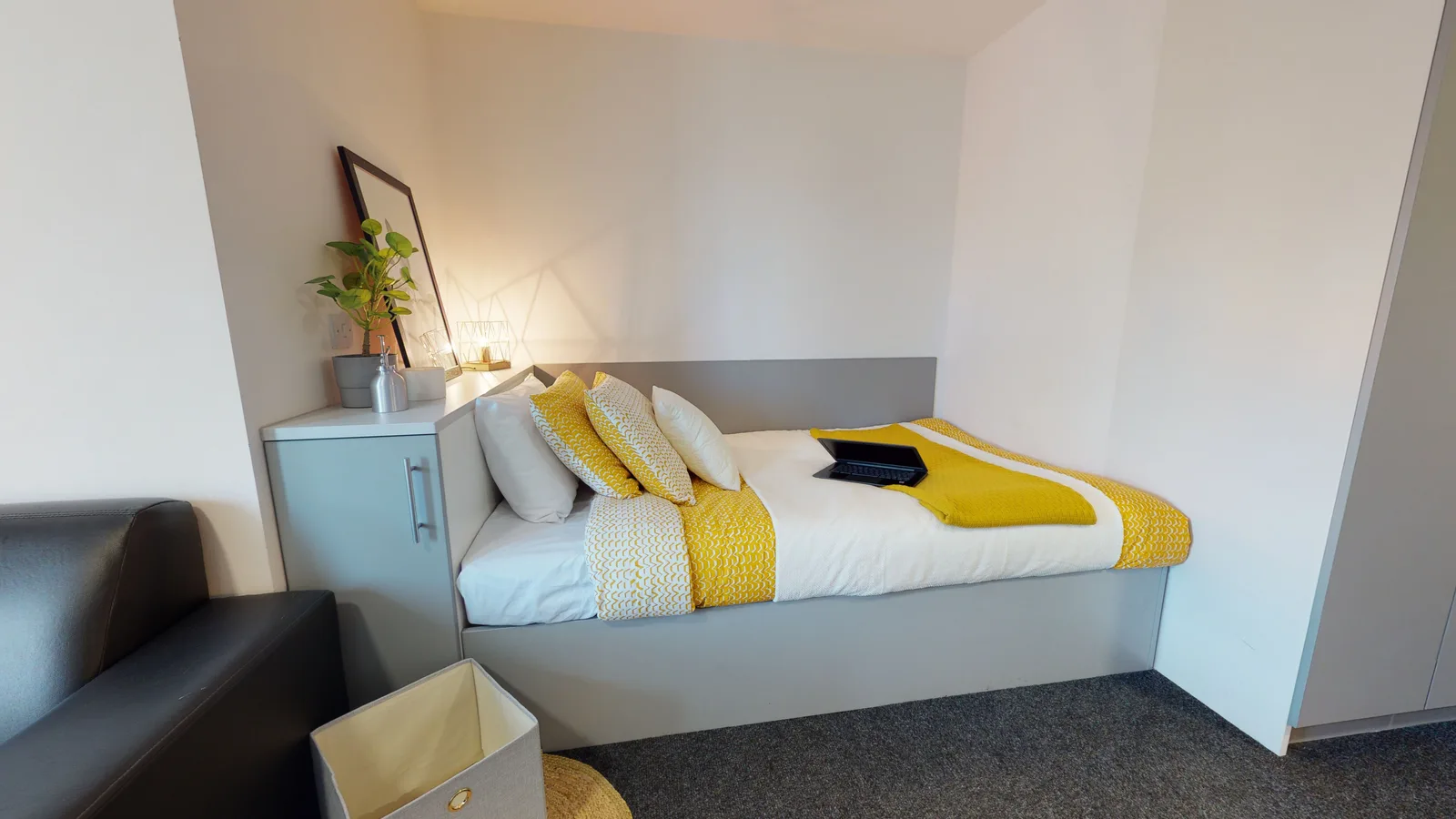 Two Bed Apartment Upper Floor at iQ Century Square