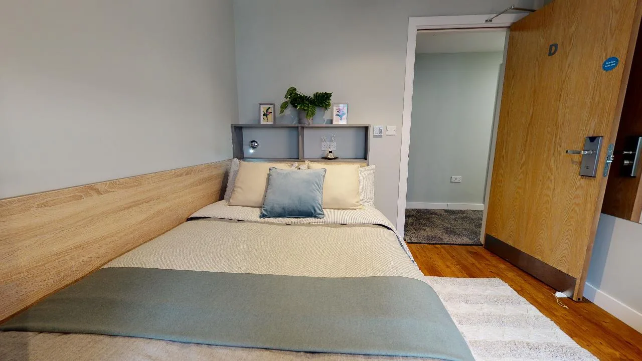 Three Bed Bronze Apartment at iQ Knight House