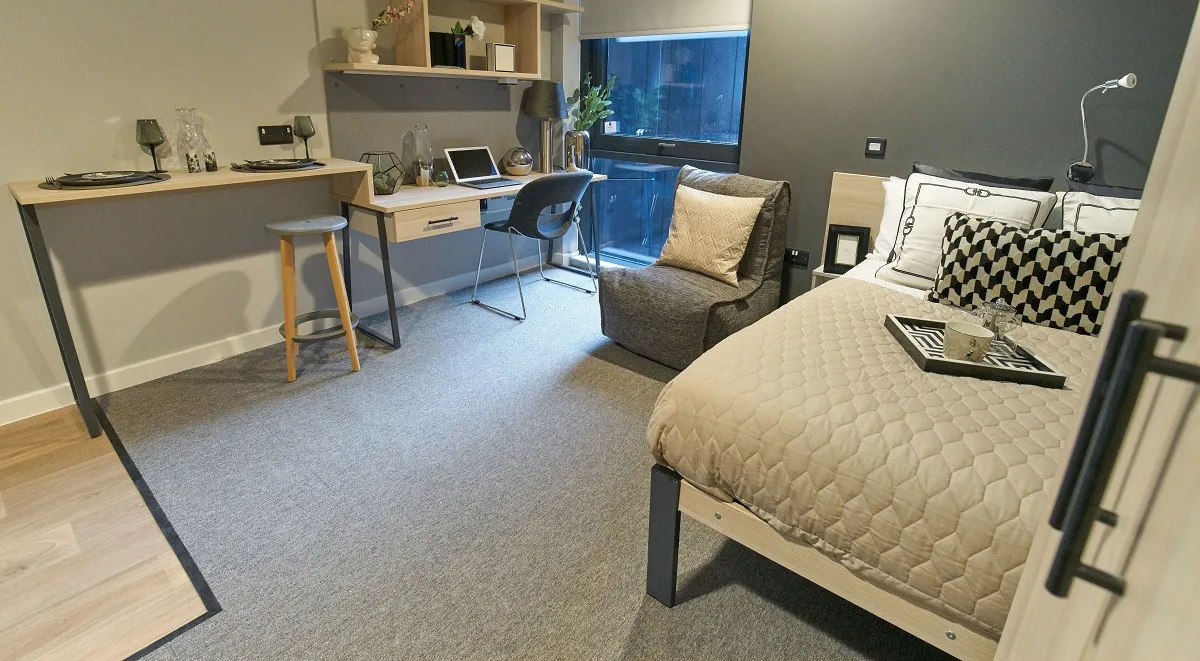 Straits Manor photo 12