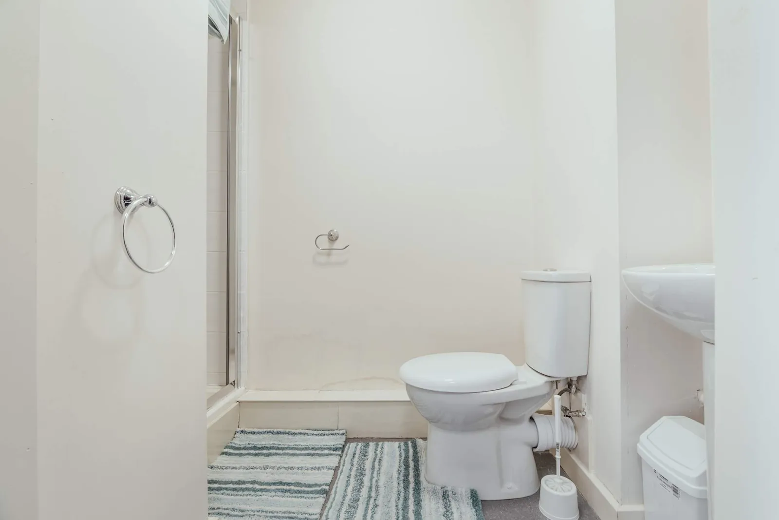 Lomax Halls photo 20