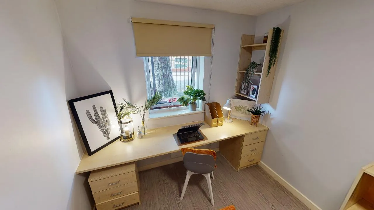 iQ Fiveways House photo 25