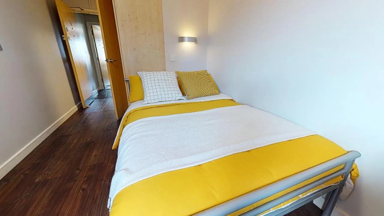 Share student life in our stylish two bed apartment at iQ Fiveways House