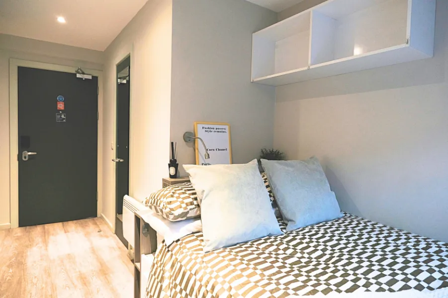 Classic 3-4 Bed Apartment at Samuel Tuke Apartments