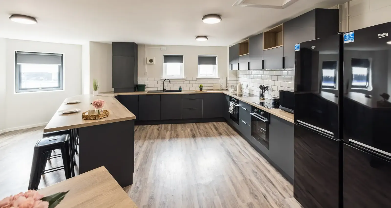 Meadowside Court photo 1