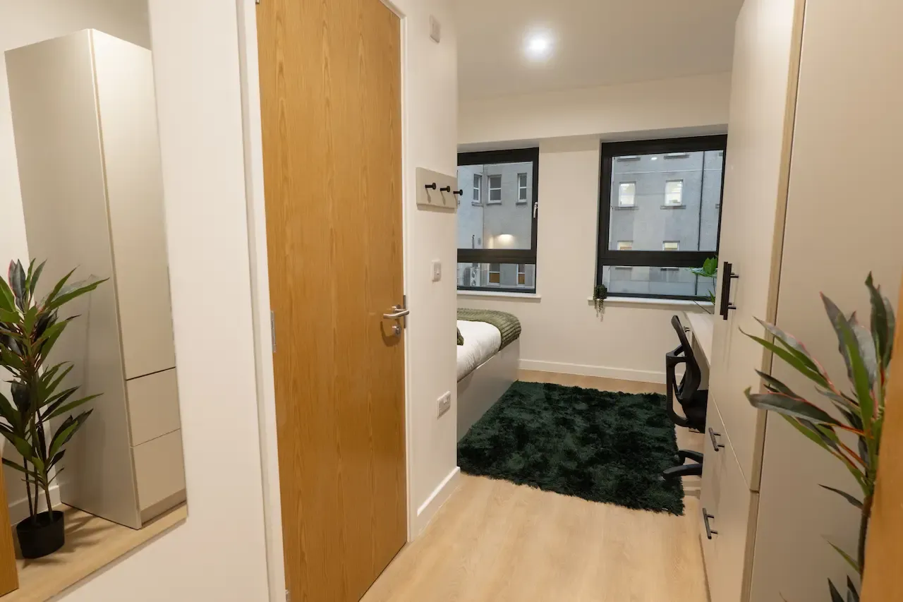 Telephone House photo 21