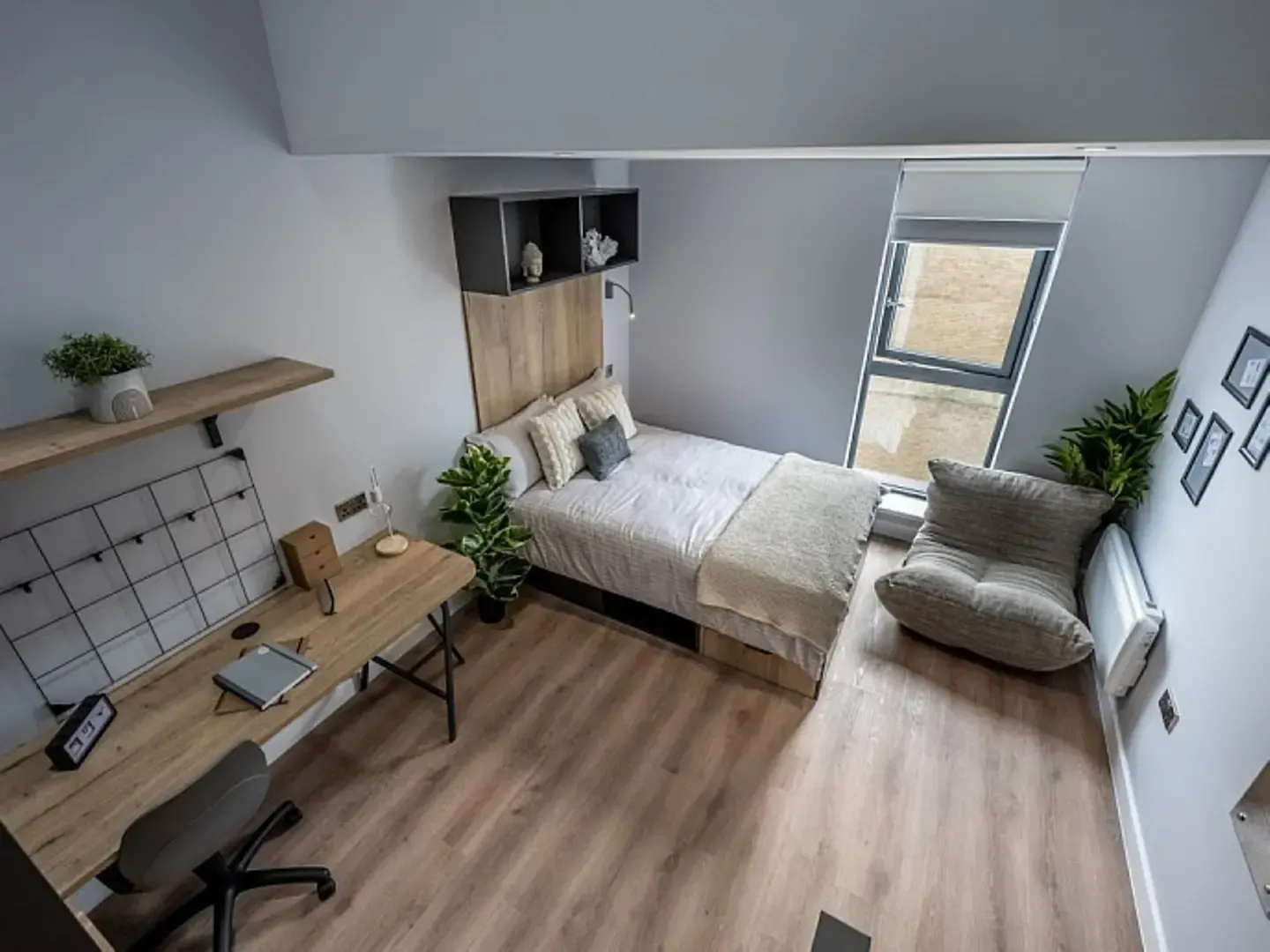 One Bed Mezzanine Apartment at Carters Yard