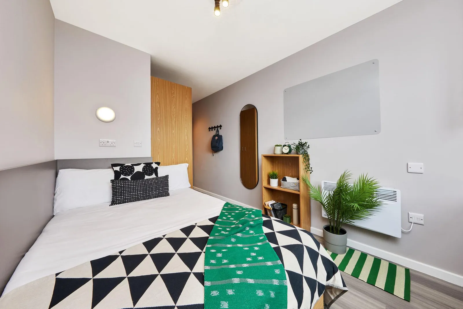 Jennens Court photo 14
