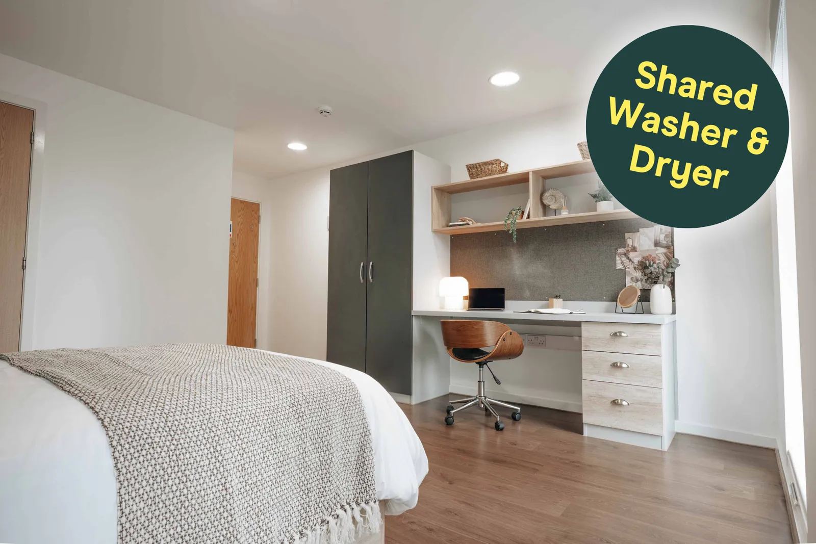 Platinum En Suite (High Floors, Washer/Dryer) at Bailey Fields
