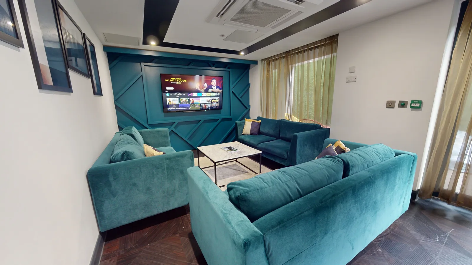 The Residence photo 15