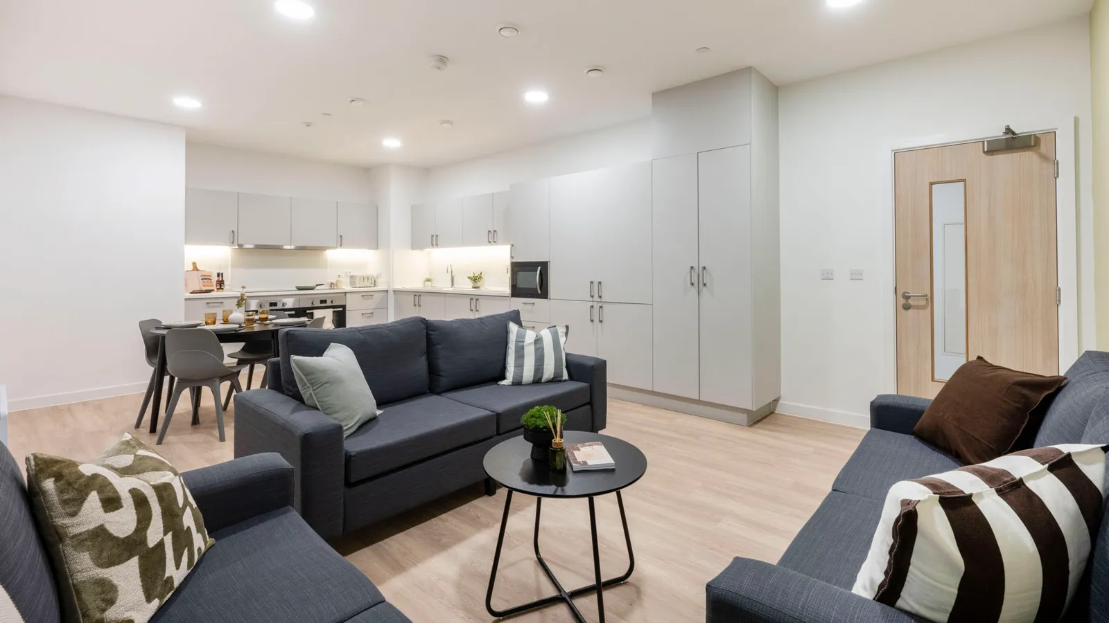 St Gabriels Court photo 29