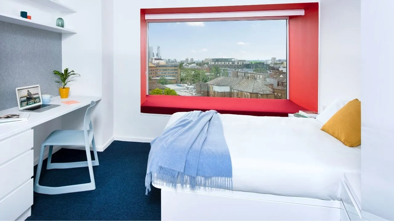 En Suite Standard Plus at Mile End Student Accommodation