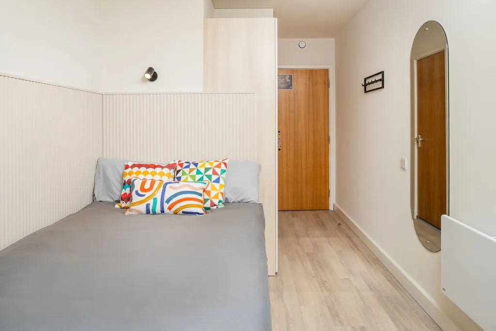 Apollo Court photo 13
