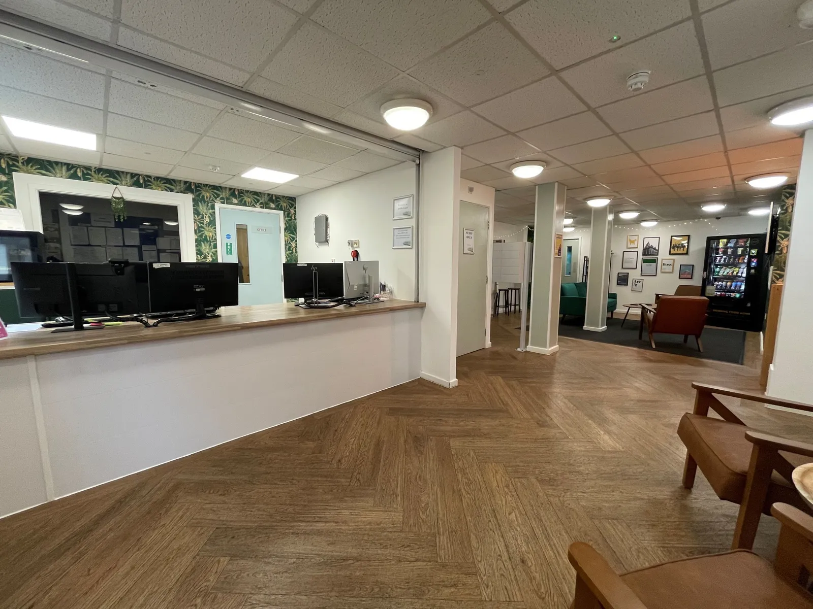 Apollo Court photo 21
