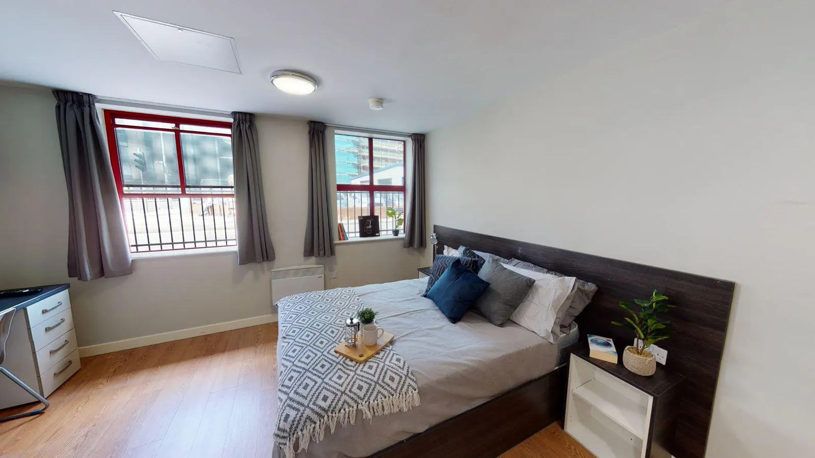 Avalon Court photo 3