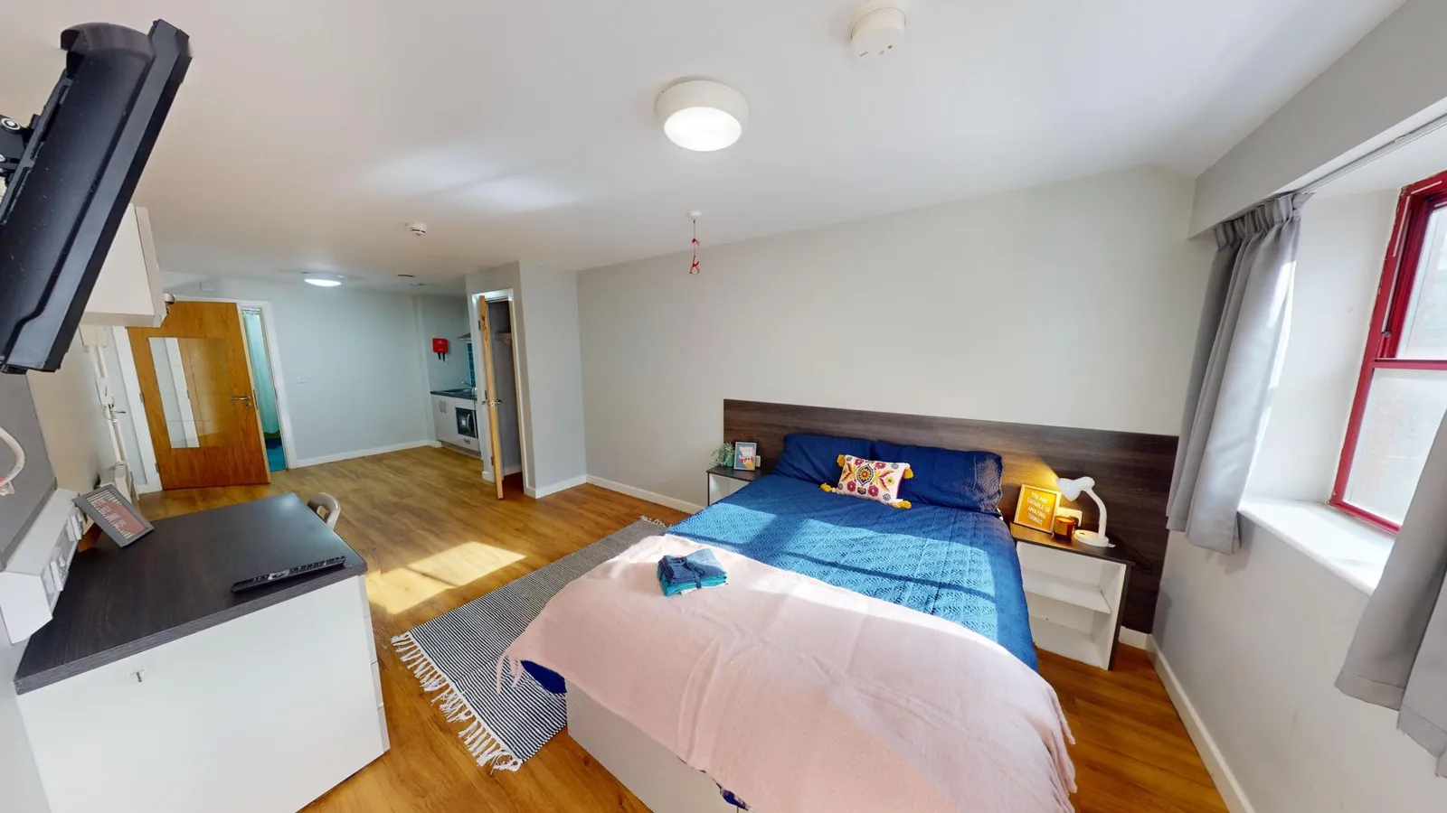 Avalon Court photo 4