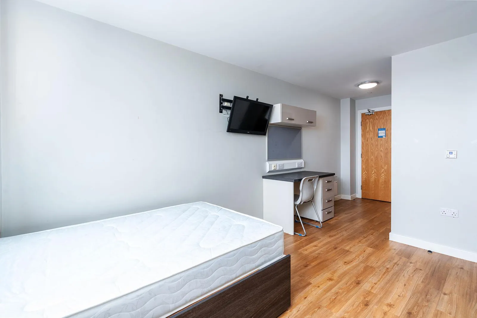 Newbank House photo 6