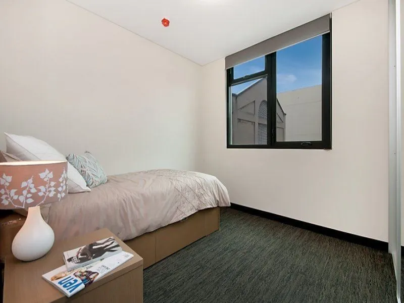 Student Living - Edge Apartments photo 10