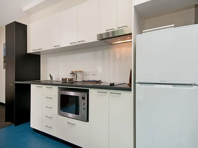 Student Living - Edge Apartments photo 13