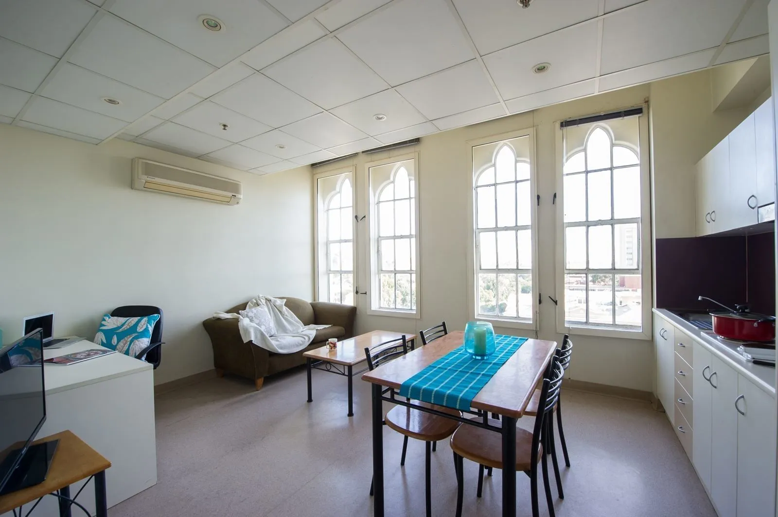Student Living - Tobin House photo 14