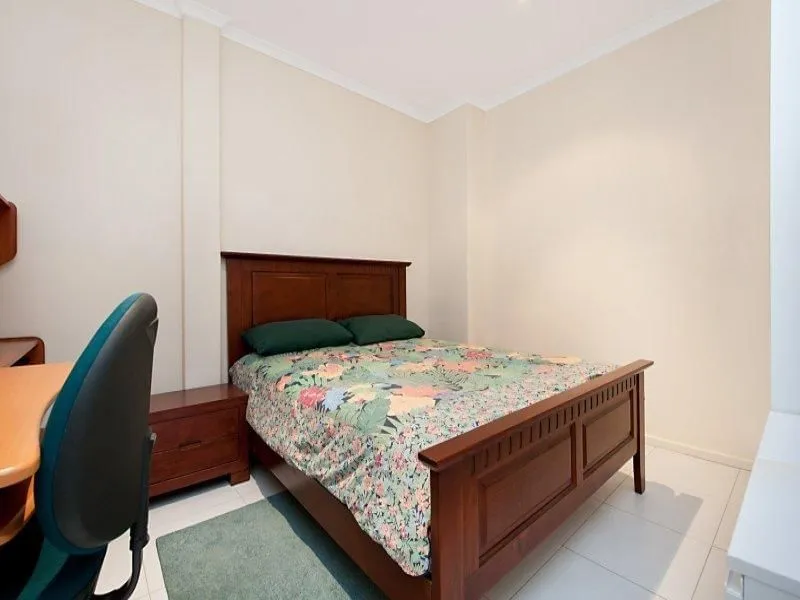 Student Living - Tower Apartments photo 7