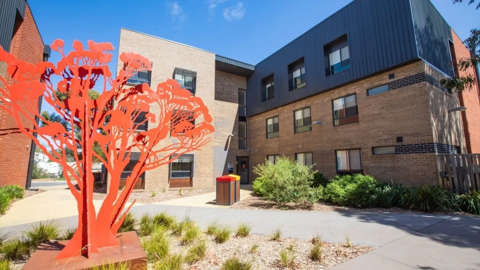 La Trobe University - Hillside Apartments photo 1