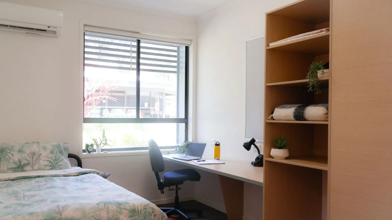 La Trobe University - Hillside Apartments photo 2