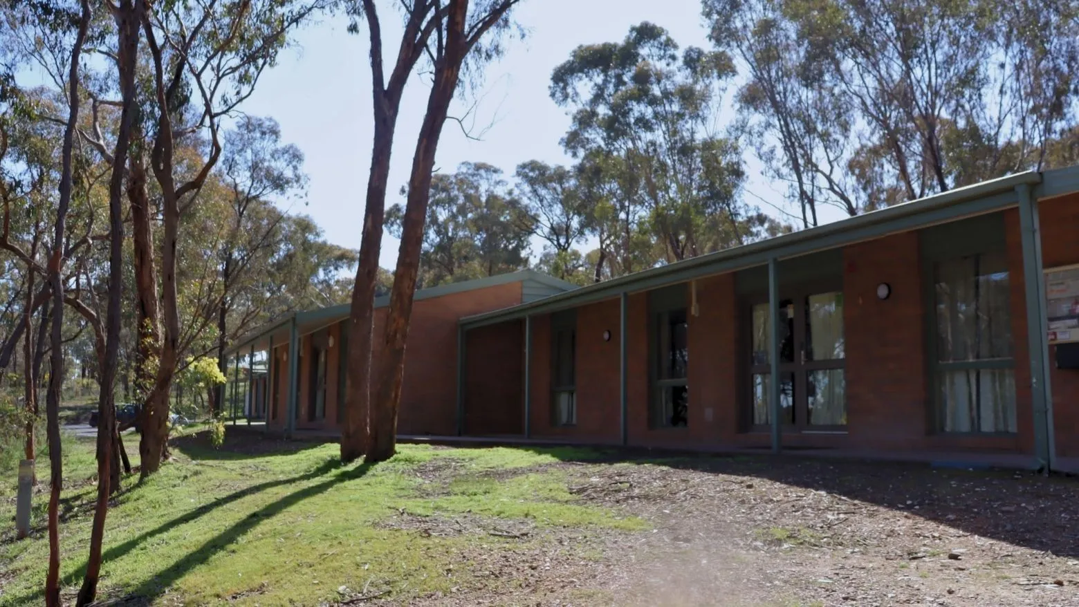 La Trobe University - Villas photo 1