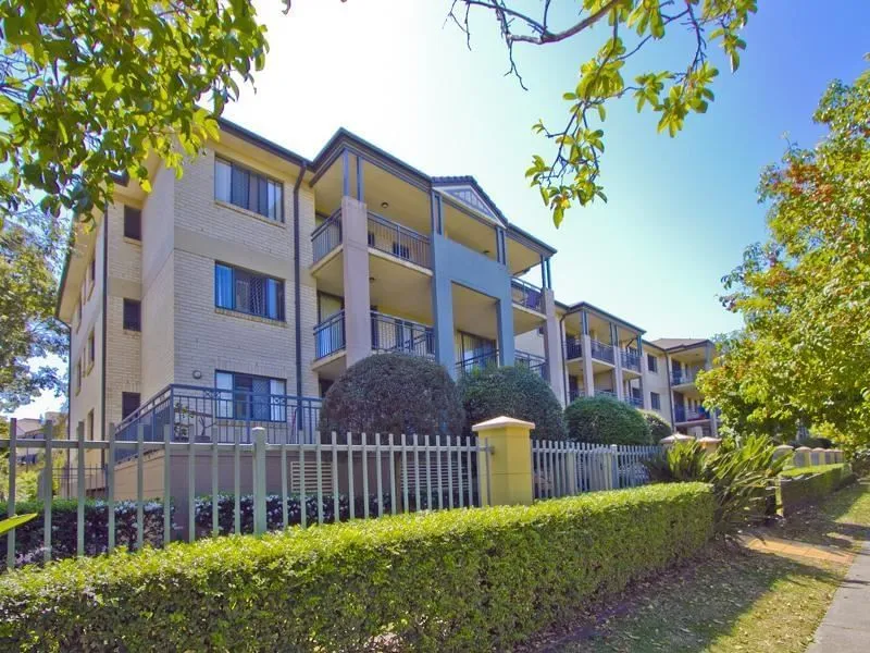StudentLiving - The Manors  photo 1