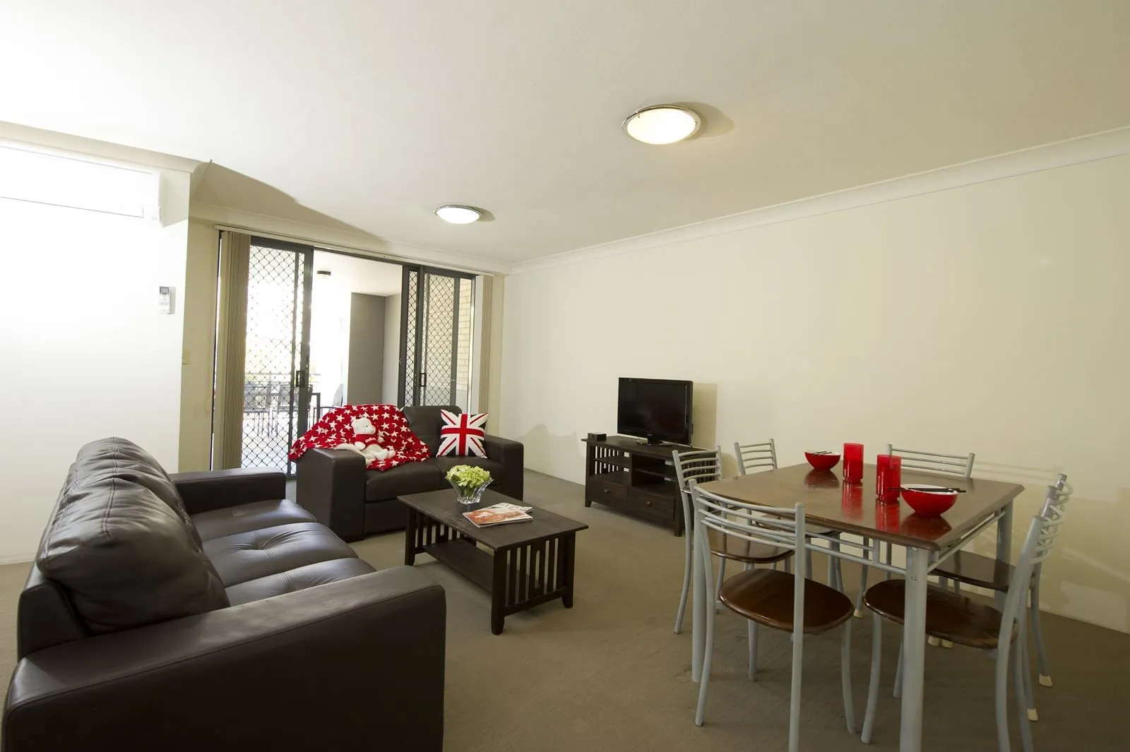 StudentLiving - The Manors  photo 9