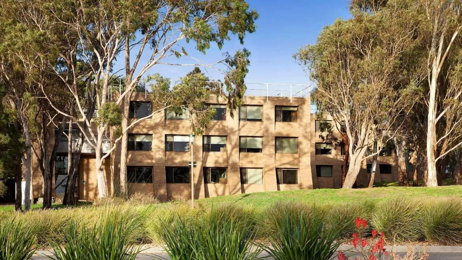 La Trobe University - Chisholm College photo 6