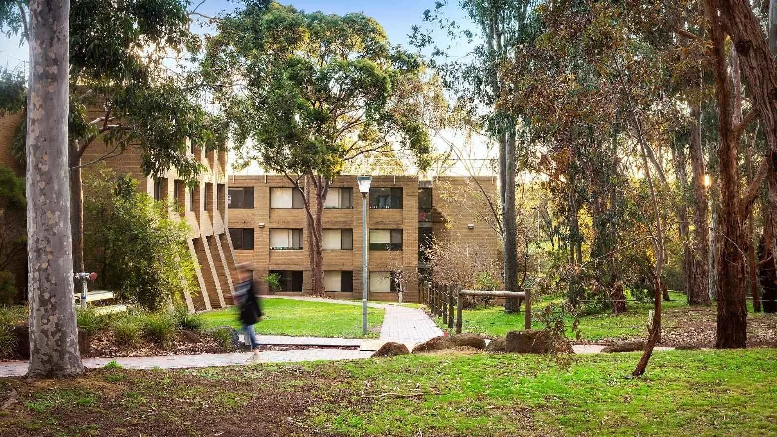 La Trobe University - Chisholm College photo 7
