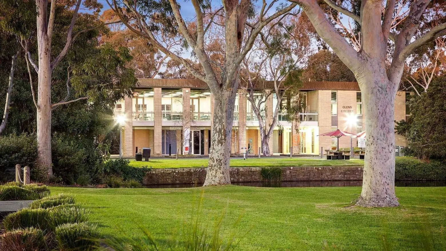 La Trobe University - Glenn College photo 2
