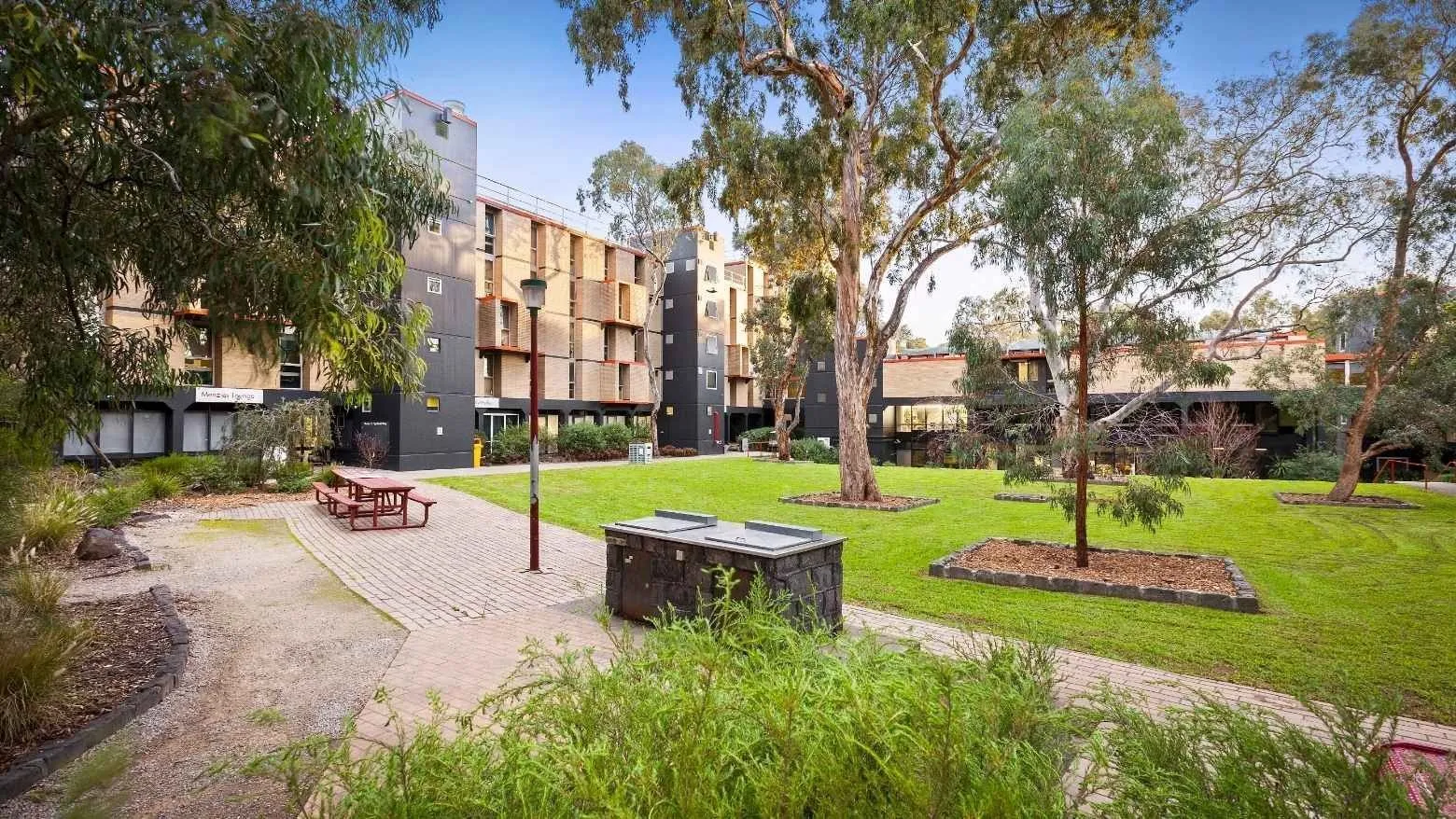 La Trobe University – Menzies College  photo 2