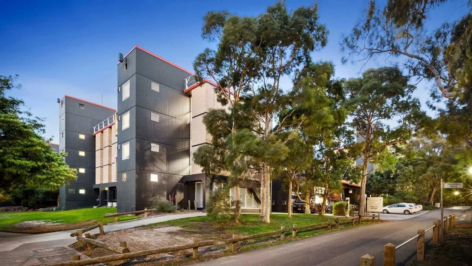 La Trobe University – Menzies College  photo 5