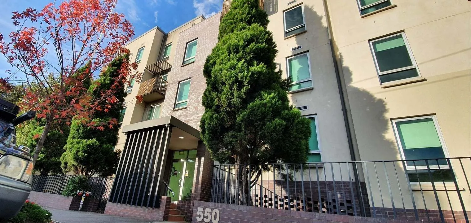 Student Living - 550 Lygon photo 1