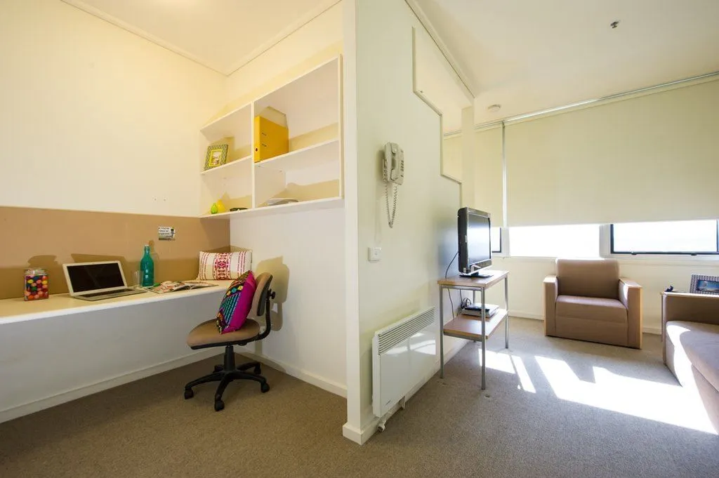 Student Living - 570 Lygon photo 7