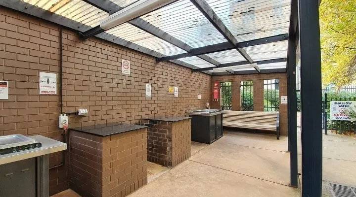 Student Living - 570 Lygon photo 13