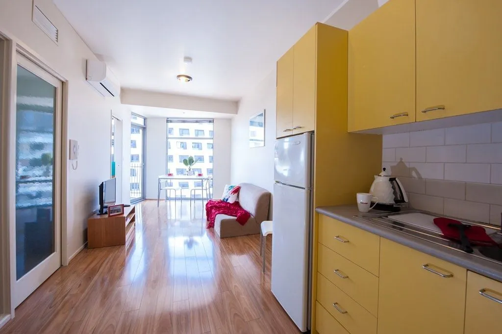 Student Living - 570 Swanston photo 3