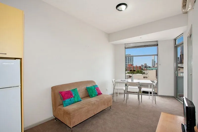Student Living - 570 Swanston photo 6