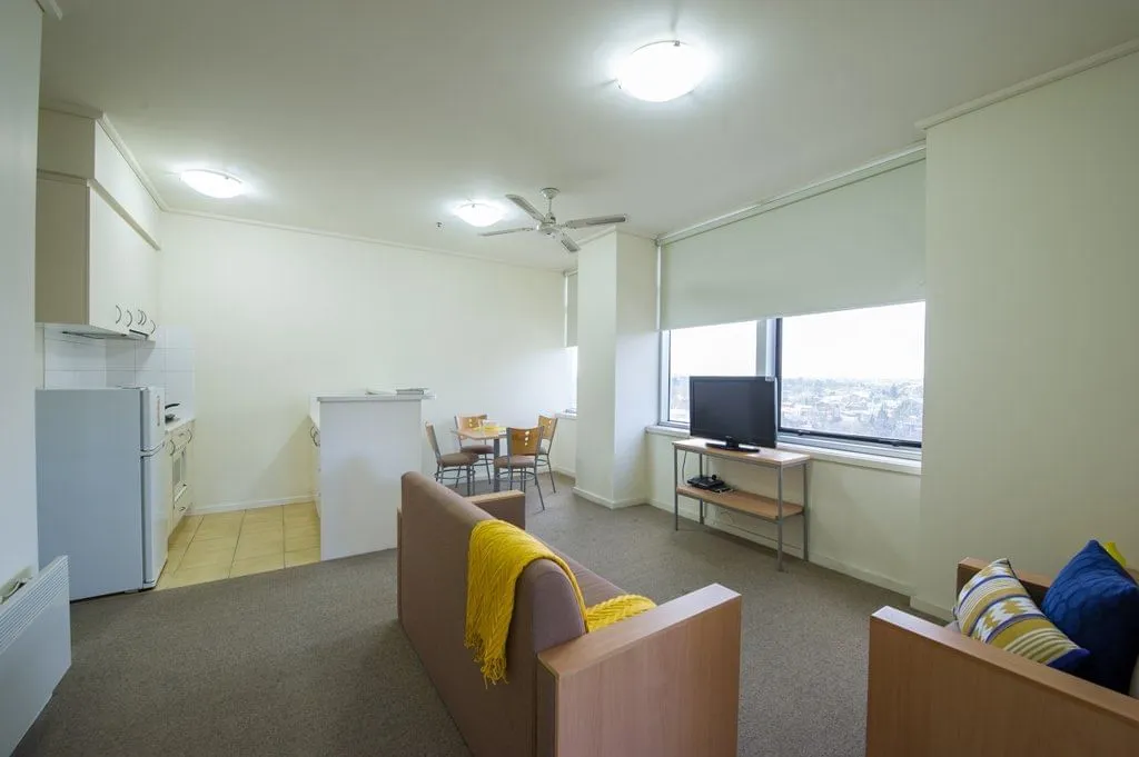 Student Living - 590 Lygon photo 6