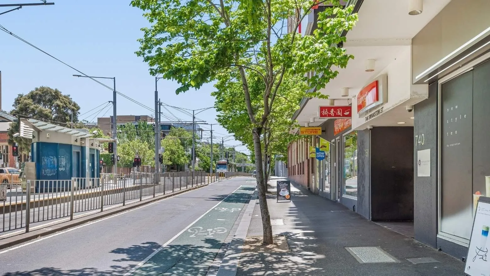 Student Living - 740 Swanston photo 4