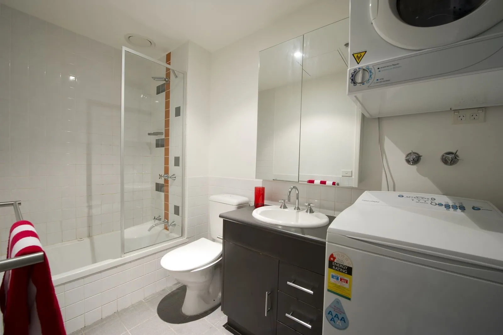 Student Living - 740 Swanston photo 9