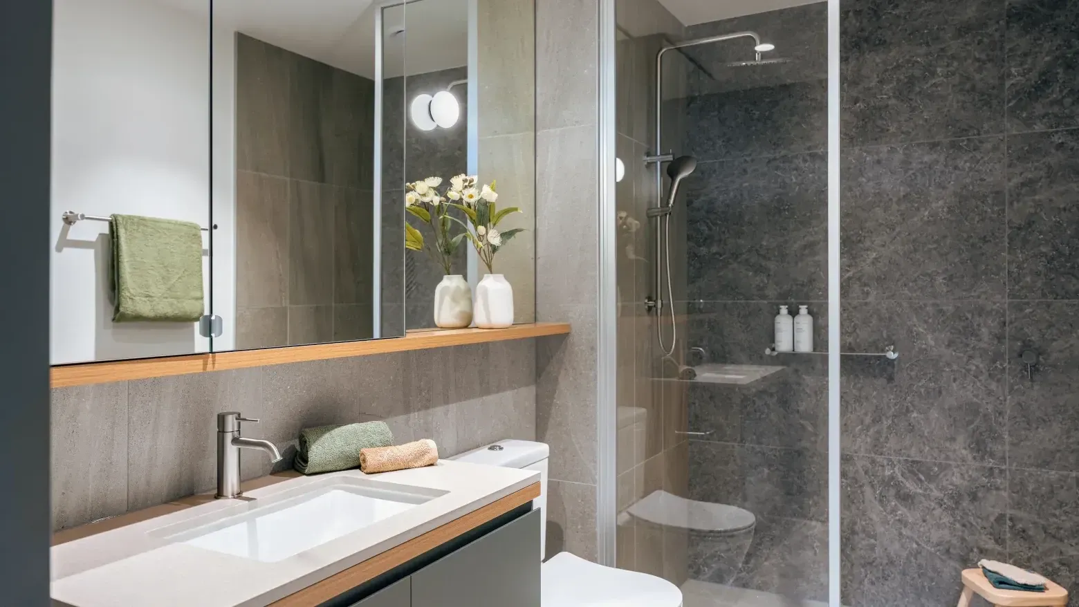 Caulfield Place photo 10
